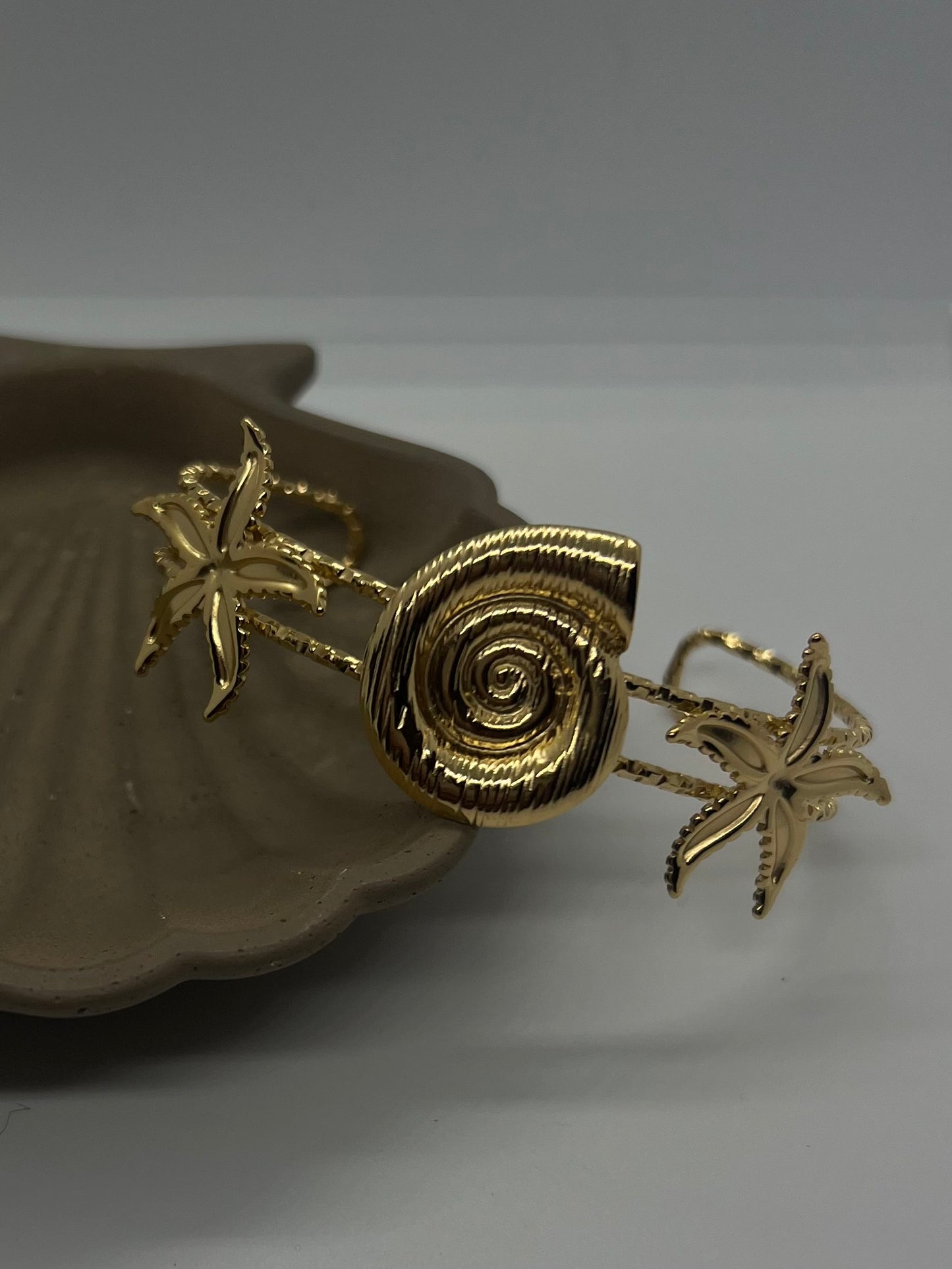Tropic Bracelet Caracol